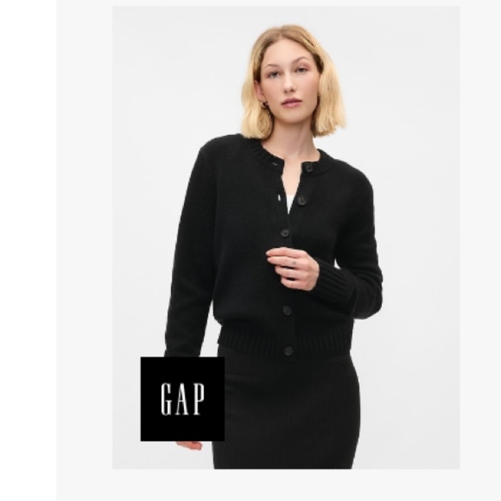 NWT GAP Black CashSoft Cropped Cardigan
